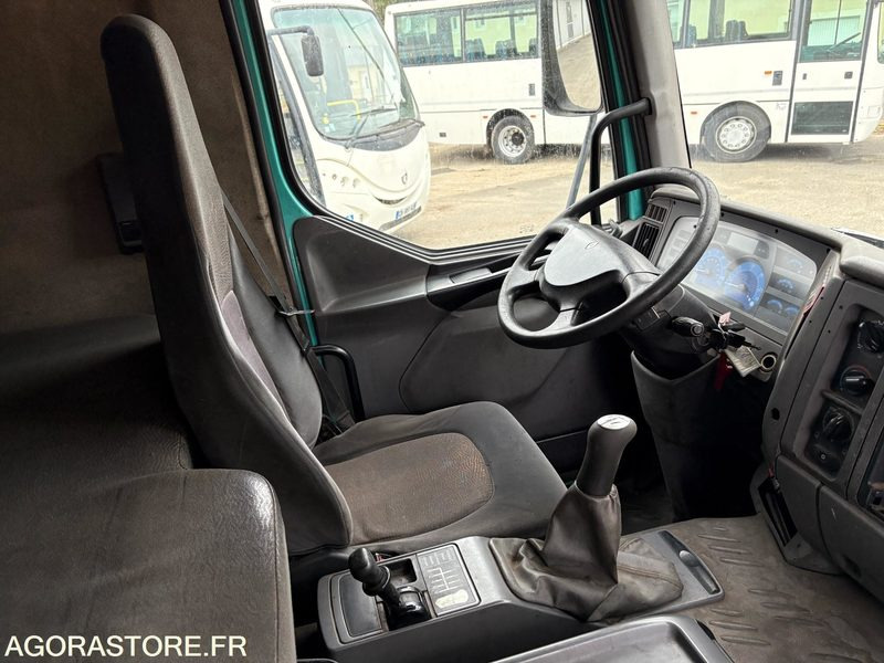 TRACTEUR RENAULT 420 DCI - Tegljač: slika TRACTEUR RENAULT 420 DCI - Tegljač TRACTEUR RENAULT 420 DCI - Tegljač: slika TRACTEUR RENAULT 420 DCI - Tegljač