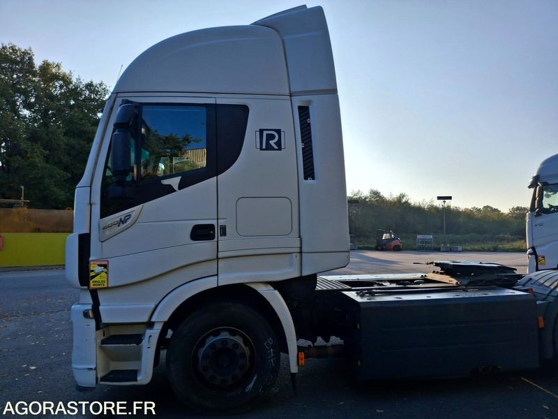 Tracteur Iveco Stralis AS440S40T/P CNG - 2018 - 610000 kms (41409) - Tegljač: slika Tracteur Iveco Stralis AS440S40T/P CNG - 2018 - 610000 kms (41409) - Tegljač Tracteur Iveco Stralis AS440S40T/P CNG - 2018 - 610000 kms (41409) - Tegljač: slika Tracteur Iveco Stralis AS440S40T/P CNG - 2018 - 610000 kms (41409) - Tegljač