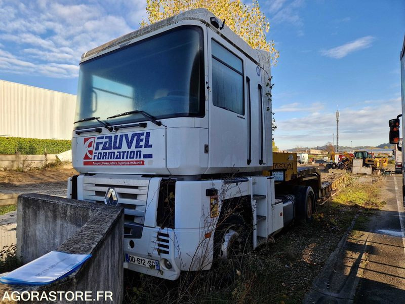 Tracteur Renault - 2004 - 339927 - DD612SG - Tegljač: slika Tracteur Renault - 2004 - 339927 - DD612SG - Tegljač Tracteur Renault - 2004 - 339927 - DD612SG - Tegljač: slika Tracteur Renault - 2004 - 339927 - DD612SG - Tegljač