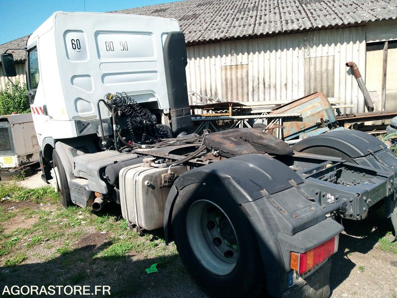 Tracteur Renault 420DCI - Tegljač: slika Tracteur Renault 420DCI - Tegljač Tracteur Renault 420DCI - Tegljač: slika Tracteur Renault 420DCI - Tegljač