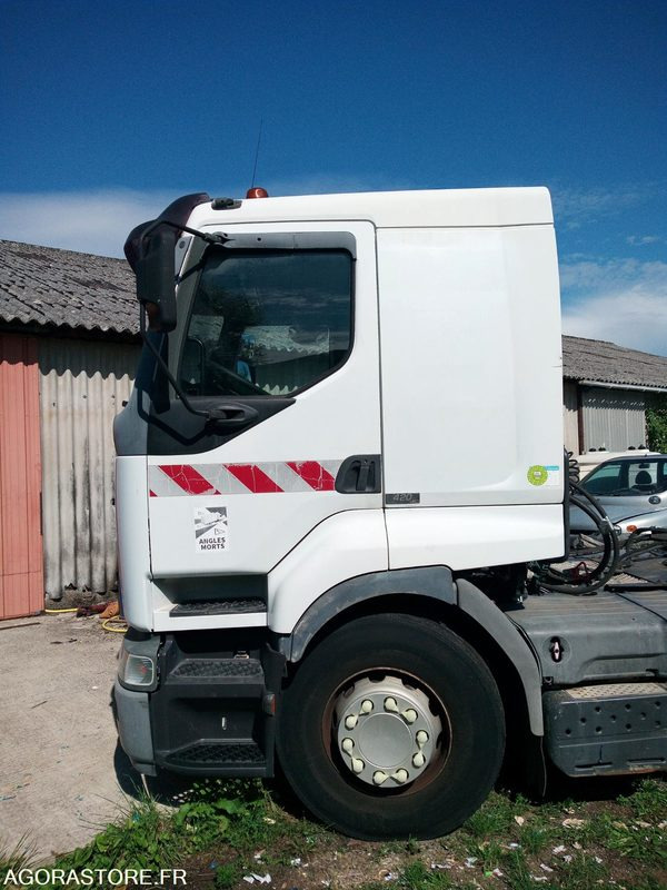 Tracteur Renault 420DCI - Tegljač: slika Tracteur Renault 420DCI - Tegljač Tracteur Renault 420DCI - Tegljač: slika Tracteur Renault 420DCI - Tegljač