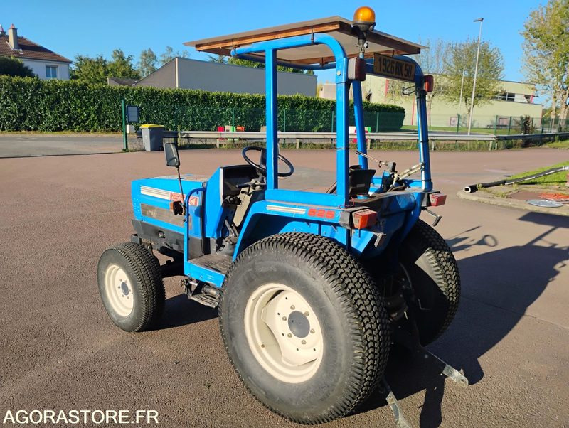 Tracteur ISEKI 525 TA525F 1997 5700 heures - Traktor: slika Tracteur ISEKI 525 TA525F 1997 5700 heures - Traktor Tracteur ISEKI 525 TA525F 1997 5700 heures - Traktor: slika Tracteur ISEKI 525 TA525F 1997 5700 heures - Traktor