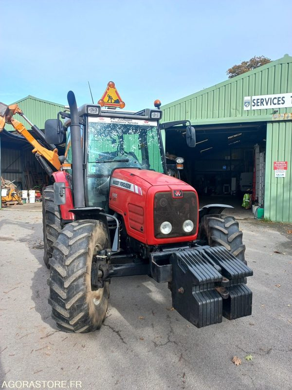 Tracteur Massey Fergusson avec épareuse SMA - Traktor: slika Tracteur Massey Fergusson avec épareuse SMA - Traktor Tracteur Massey Fergusson avec épareuse SMA - Traktor: slika Tracteur Massey Fergusson avec épareuse SMA - Traktor