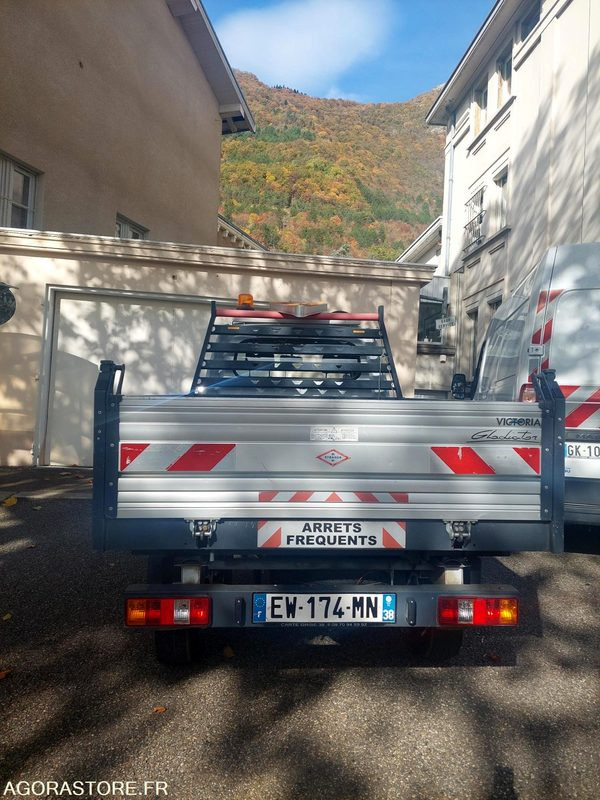 Tri-benne Giotti Victoria Gladiator Essence - Mali kamion kiper: slika Tri-benne Giotti Victoria Gladiator Essence - Mali kamion kiper Tri-benne Giotti Victoria Gladiator Essence - Mali kamion kiper: slika Tri-benne Giotti Victoria Gladiator Essence - Mali kamion kiper