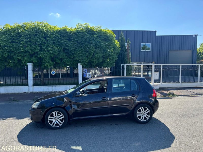 VOLKSWAGEN GOLF V 2.0 140 TDI - 210 000 KM - 2007 - Automobil: slika VOLKSWAGEN GOLF V 2.0 140 TDI - 210 000 KM - 2007 - Automobil VOLKSWAGEN GOLF V 2.0 140 TDI - 210 000 KM - 2007 - Automobil: slika VOLKSWAGEN GOLF V 2.0 140 TDI - 210 000 KM - 2007 - Automobil