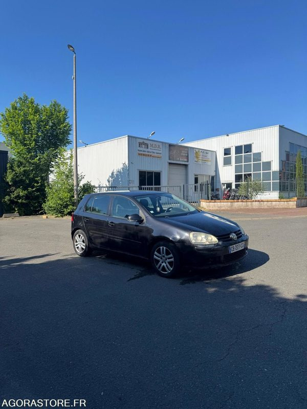 VOLKSWAGEN GOLF V 2.0 140 TDI - 210 000 KM - 2007 - Automobil: slika VOLKSWAGEN GOLF V 2.0 140 TDI - 210 000 KM - 2007 - Automobil VOLKSWAGEN GOLF V 2.0 140 TDI - 210 000 KM - 2007 - Automobil: slika VOLKSWAGEN GOLF V 2.0 140 TDI - 210 000 KM - 2007 - Automobil