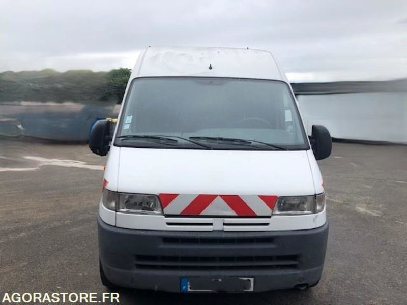 Véhicule PEUGEOT BOXER 2001 - Mali kombi: slika Véhicule PEUGEOT BOXER 2001 - Mali kombi Véhicule PEUGEOT BOXER 2001 - Mali kombi: slika Véhicule PEUGEOT BOXER 2001 - Mali kombi