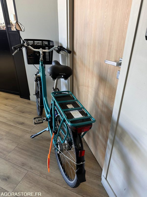 Vélo à assistance électrique Arcade E Color 26 - Motocikl: slika Vélo à assistance électrique Arcade E Color 26 - Motocikl Vélo à assistance électrique Arcade E Color 26 - Motocikl: slika Vélo à assistance électrique Arcade E Color 26 - Motocikl
