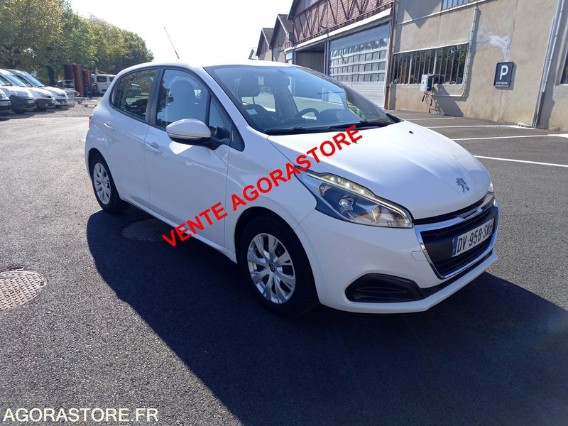 Vends Peugeot 208 essence - Automobil: slika Vends Peugeot 208 essence - Automobil Vends Peugeot 208 essence - Automobil: slika Vends Peugeot 208 essence - Automobil