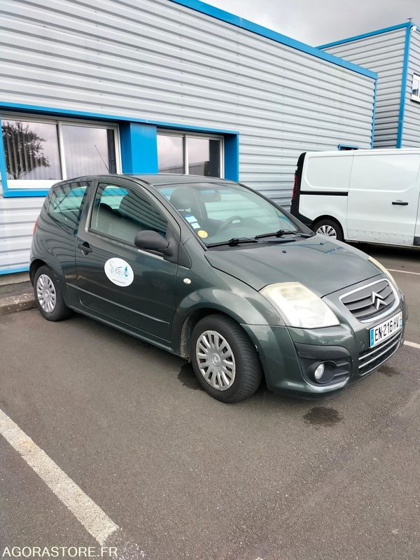 Voiture Citroen C2 - 135000km - Automobil: slika Voiture Citroen C2 - 135000km - Automobil Voiture Citroen C2 - 135000km - Automobil: slika Voiture Citroen C2 - 135000km - Automobil