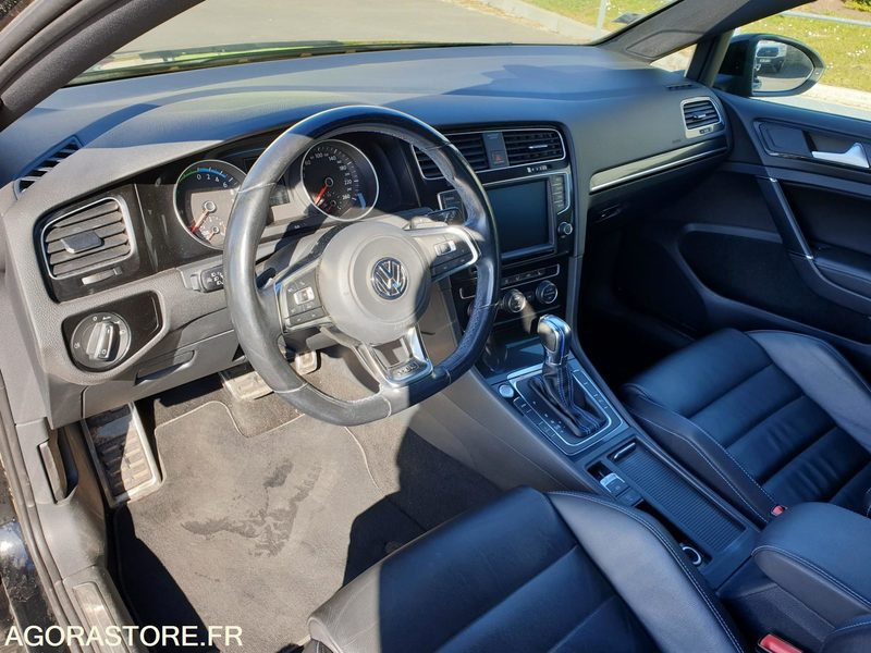 Volkswagen GOLF GTE 1.4 TSI - Automobil: slika Volkswagen GOLF GTE 1.4 TSI - Automobil Volkswagen GOLF GTE 1.4 TSI - Automobil: slika Volkswagen GOLF GTE 1.4 TSI - Automobil