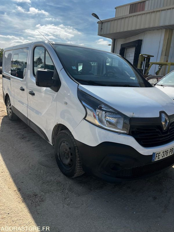 Renault trafic 1.6dci 6places 2019 291000km - Mali kombi: slika renault trafic 1.6dci 6places 2019 291000km - Mali kombi Renault trafic 1.6dci 6places 2019 291000km - Mali kombi: slika renault trafic 1.6dci 6places 2019 291000km - Mali kombi