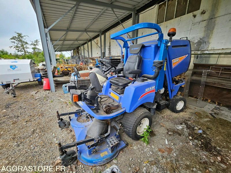 Tondeuse ISEKI SF 438 - Vrtna kosilica: slika tondeuse ISEKI SF 438 - Vrtna kosilica Tondeuse ISEKI SF 438 - Vrtna kosilica: slika tondeuse ISEKI SF 438 - Vrtna kosilica
