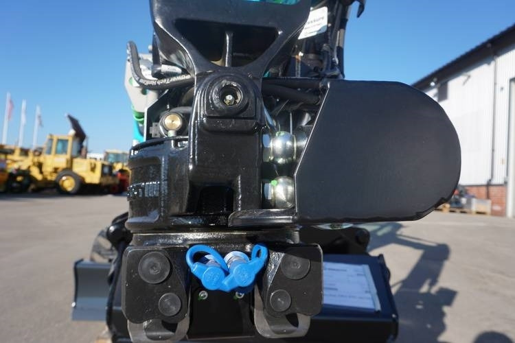 Airman AX 26 U-7 - Mini bager: slika Airman AX 26 U-7 - Mini bager Airman AX 26 U-7 - Mini bager: slika Airman AX 26 U-7 - Mini bager
