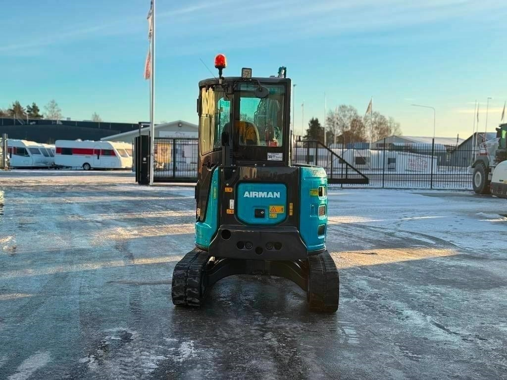 Airman AX 38 U-6 A - Mini bager: slika Airman AX 38 U-6 A - Mini bager Airman AX 38 U-6 A - Mini bager: slika Airman AX 38 U-6 A - Mini bager