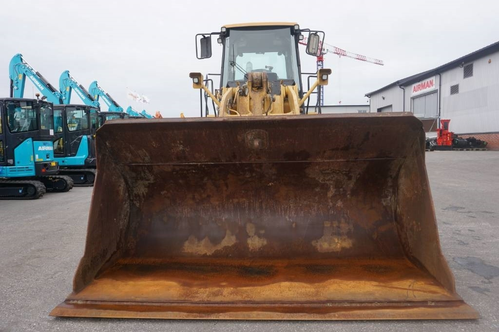 CAT 950 H - Utovarivač na kotačima: slika CAT 950 H - Utovarivač na kotačima CAT 950 H - Utovarivač na kotačima: slika CAT 950 H - Utovarivač na kotačima