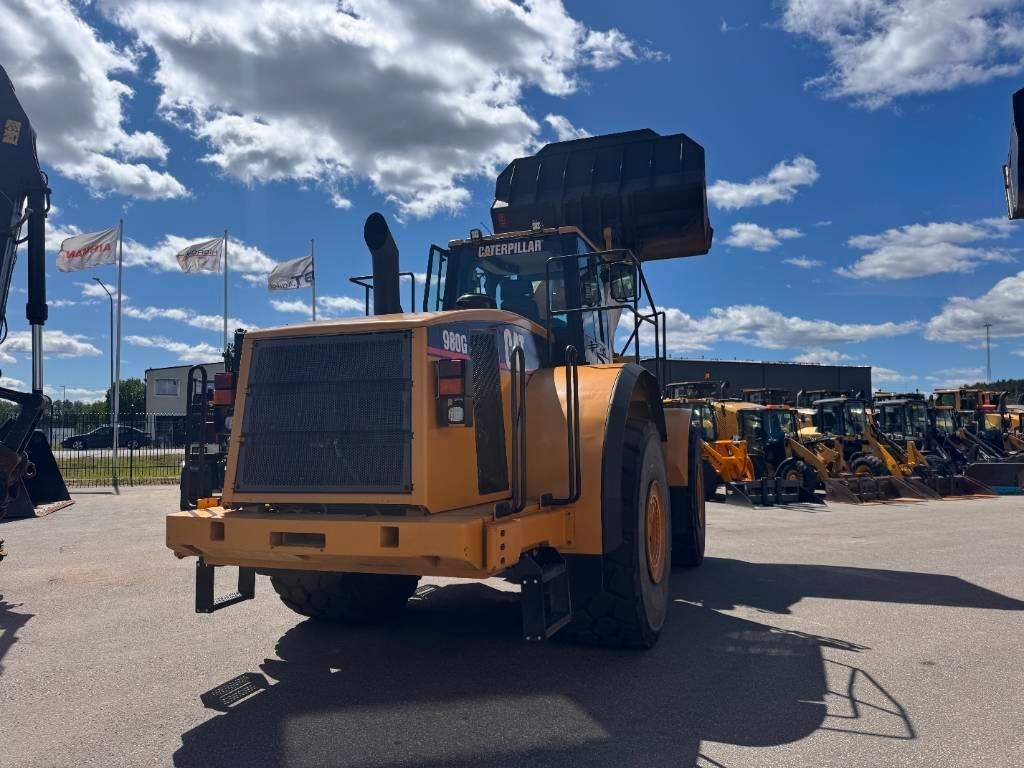 CAT 980 G - Utovarivač na kotačima: slika CAT 980 G - Utovarivač na kotačima CAT 980 G - Utovarivač na kotačima: slika CAT 980 G - Utovarivač na kotačima