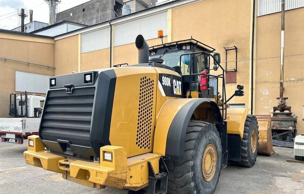 CAT 980 K - Utovarivač na kotačima: slika CAT 980 K - Utovarivač na kotačima CAT 980 K - Utovarivač na kotačima: slika CAT 980 K - Utovarivač na kotačima