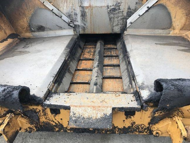 CAT AP 300  - Finišer za asfalt: slika CAT AP 300  - Finišer za asfalt CAT AP 300  - Finišer za asfalt: slika CAT AP 300  - Finišer za asfalt