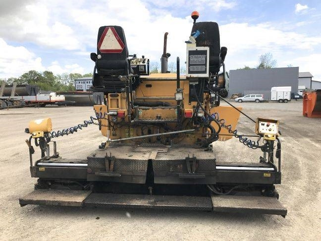 CAT AP 300  - Finišer za asfalt: slika CAT AP 300  - Finišer za asfalt CAT AP 300  - Finišer za asfalt: slika CAT AP 300  - Finišer za asfalt