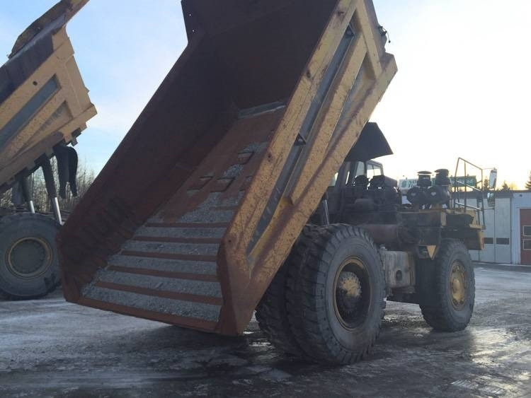 Komatsu HD405-6 - Kruti istovarivač/ Kamion za prijevoz kamenja: slika Komatsu HD405-6 - Kruti istovarivač/ Kamion za prijevoz kamenja Komatsu HD405-6 - Kruti istovarivač/ Kamion za prijevoz kamenja: slika Komatsu HD405-6 - Kruti istovarivač/ Kamion za prijevoz kamenja
