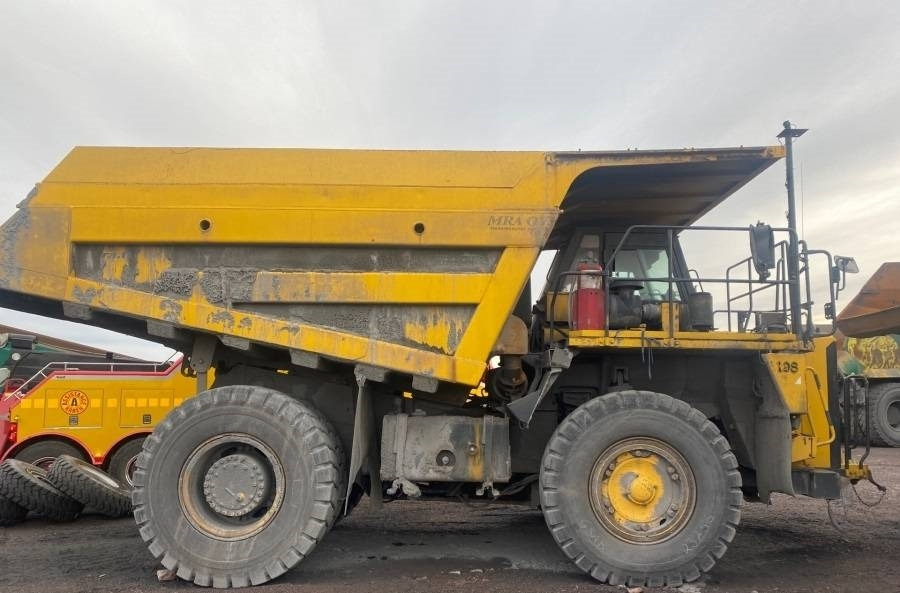 Komatsu HD405-7 - Kruti istovarivač/ Kamion za prijevoz kamenja: slika Komatsu HD405-7 - Kruti istovarivač/ Kamion za prijevoz kamenja Komatsu HD405-7 - Kruti istovarivač/ Kamion za prijevoz kamenja: slika Komatsu HD405-7 - Kruti istovarivač/ Kamion za prijevoz kamenja