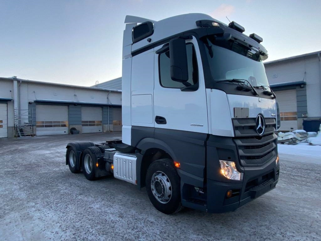 Mercedes-Benz Actros 2658 - Tegljač: slika Mercedes-Benz Actros 2658 - Tegljač Mercedes-Benz Actros 2658 - Tegljač: slika Mercedes-Benz Actros 2658 - Tegljač