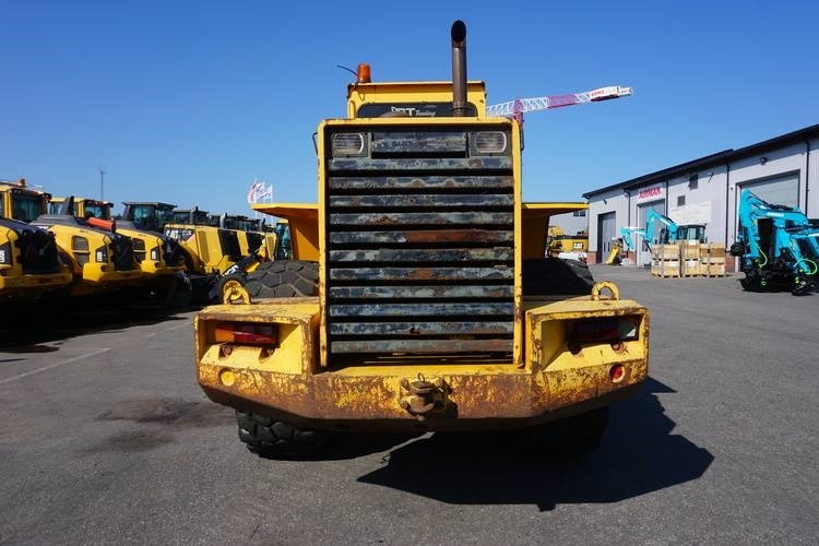 Volvo 120 - Utovarivač na kotačima: slika Volvo 120 - Utovarivač na kotačima Volvo 120 - Utovarivač na kotačima: slika Volvo 120 - Utovarivač na kotačima