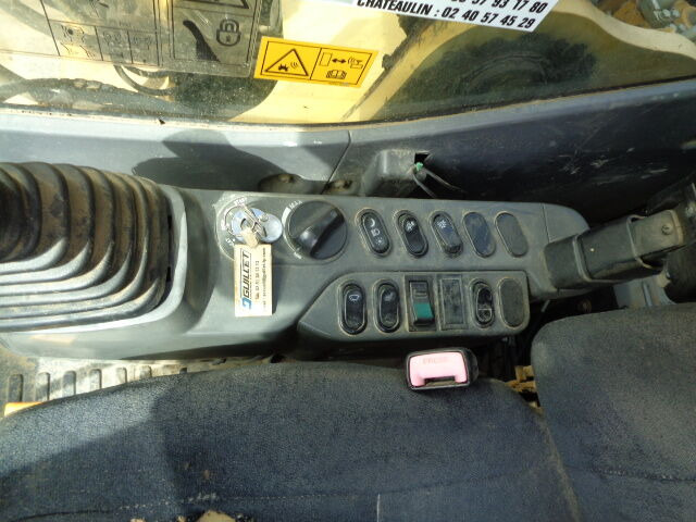 Bager gusjeničar Komatsu PC210 LC-8: slika Bager gusjeničar Komatsu PC210 LC-8 Bager gusjeničar Komatsu PC210 LC-8: slika Bager gusjeničar Komatsu PC210 LC-8