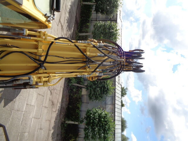 Bager gusjeničar Komatsu PC210 LC-8: slika Bager gusjeničar Komatsu PC210 LC-8 Bager gusjeničar Komatsu PC210 LC-8: slika Bager gusjeničar Komatsu PC210 LC-8