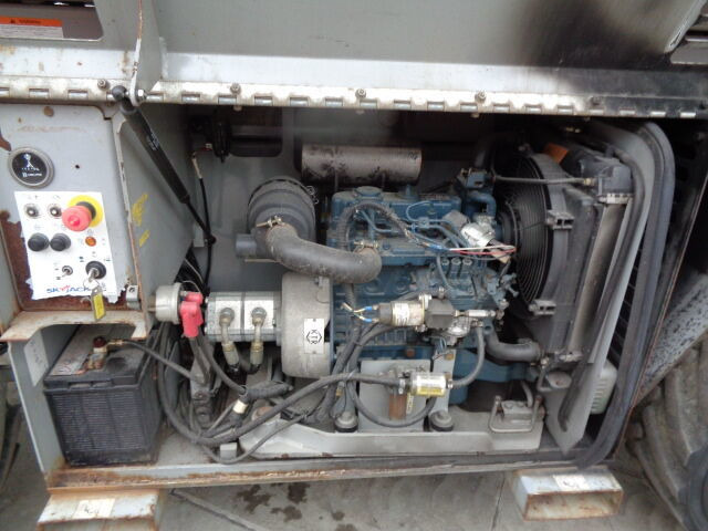 Skyjack SJ 6832 - Škarasta podizna platforma: slika Skyjack SJ 6832 - Škarasta podizna platforma Skyjack SJ 6832 - Škarasta podizna platforma: slika Skyjack SJ 6832 - Škarasta podizna platforma