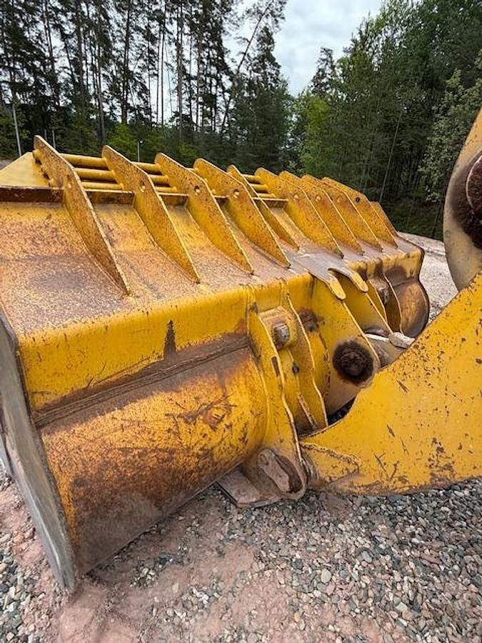 Komatsu WA500-6 - Utovarivač na kotačima: slika Komatsu WA500-6 - Utovarivač na kotačima Komatsu WA500-6 - Utovarivač na kotačima: slika Komatsu WA500-6 - Utovarivač na kotačima