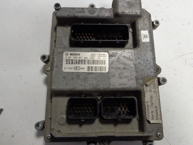 Bosch ECU complete set with PTM and ignition with key - Upravljačka jedinica (ECU) za Kamion: slika Bosch ECU complete set with PTM and ignition with key - Upravljačka jedinica (ECU) za Kamion Bosch ECU complete set with PTM and ignition with key - Upravljačka jedinica (ECU) za Kamion: slika Bosch ECU complete set with PTM and ignition with key - Upravljačka jedinica (ECU) za Kamion