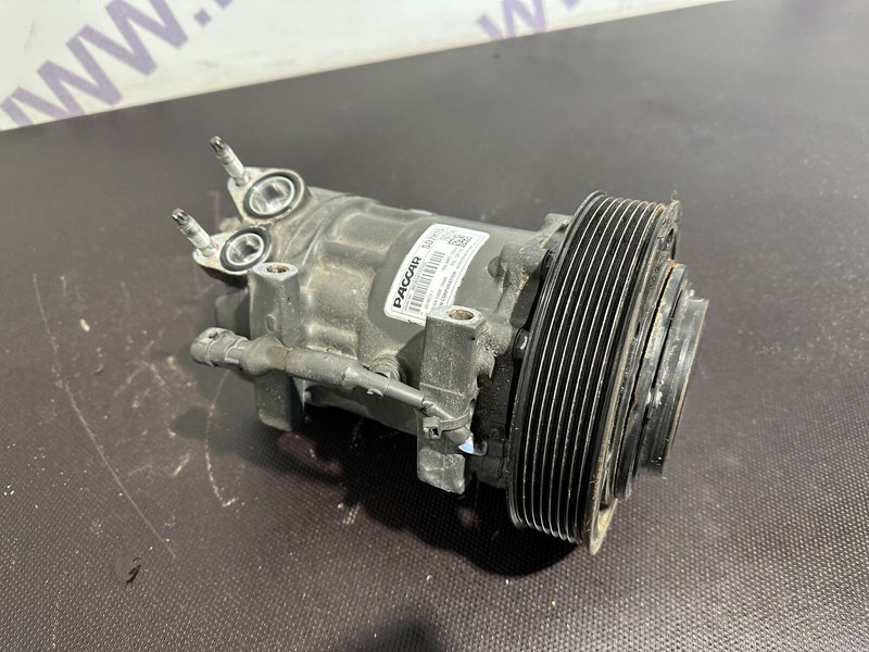 DAF AC compressor - A/C kompresor za Kamion: slika DAF AC compressor - A/C kompresor za Kamion DAF AC compressor - A/C kompresor za Kamion: slika DAF AC compressor - A/C kompresor za Kamion