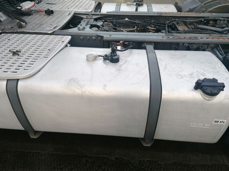 DAF - Spremnik goriva za Kamion: slika DAF - Spremnik goriva za Kamion DAF - Spremnik goriva za Kamion: slika DAF - Spremnik goriva za Kamion
