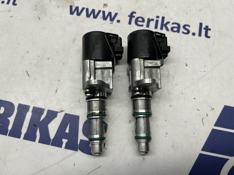 DAF XF - Filter goriva za Kamion: slika DAF XF - Filter goriva za Kamion DAF XF - Filter goriva za Kamion: slika DAF XF - Filter goriva za Kamion