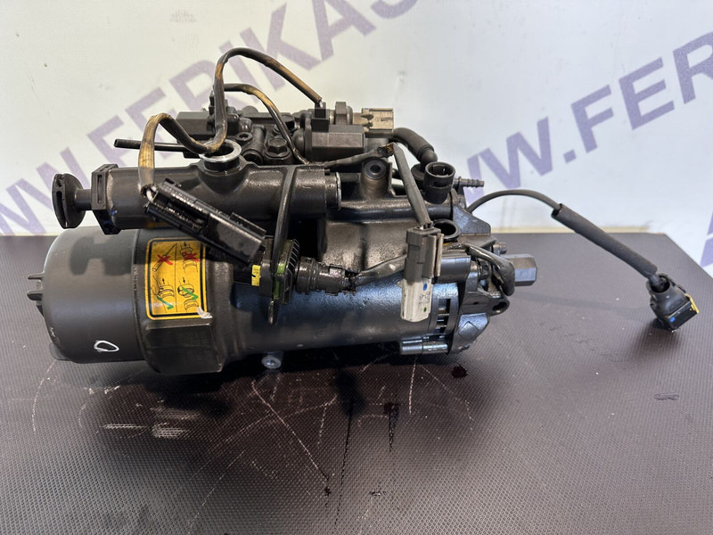 DAF XF106 - Filter goriva za Kamion: slika DAF XF106 - Filter goriva za Kamion DAF XF106 - Filter goriva za Kamion: slika DAF XF106 - Filter goriva za Kamion