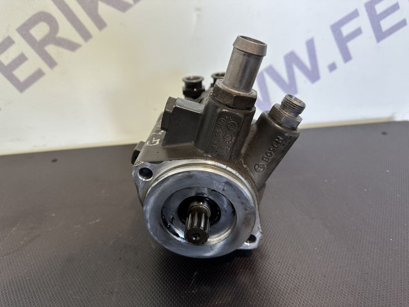 DAF power steering pump - Servo pumpa upravljačkog mehanizma za Kamion: slika DAF power steering pump - Servo pumpa upravljačkog mehanizma za Kamion DAF power steering pump - Servo pumpa upravljačkog mehanizma za Kamion: slika DAF power steering pump - Servo pumpa upravljačkog mehanizma za Kamion
