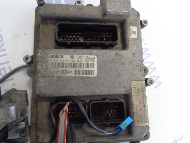 MAN ECU - Upravljačka jedinica (ECU) za Kamion: slika MAN ECU - Upravljačka jedinica (ECU) za Kamion MAN ECU - Upravljačka jedinica (ECU) za Kamion: slika MAN ECU - Upravljačka jedinica (ECU) za Kamion