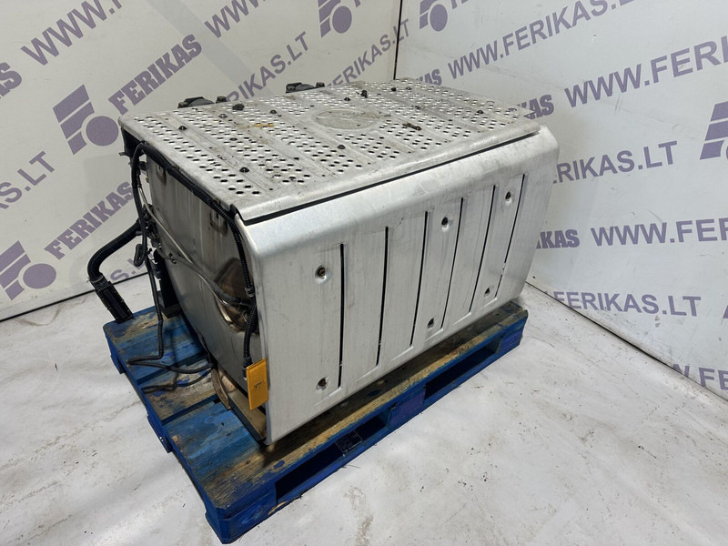 Mercedes-Benz Actros MP4 - Katalizator za Kamion: slika Mercedes-Benz Actros MP4 - Katalizator za Kamion Mercedes-Benz Actros MP4 - Katalizator za Kamion: slika Mercedes-Benz Actros MP4 - Katalizator za Kamion