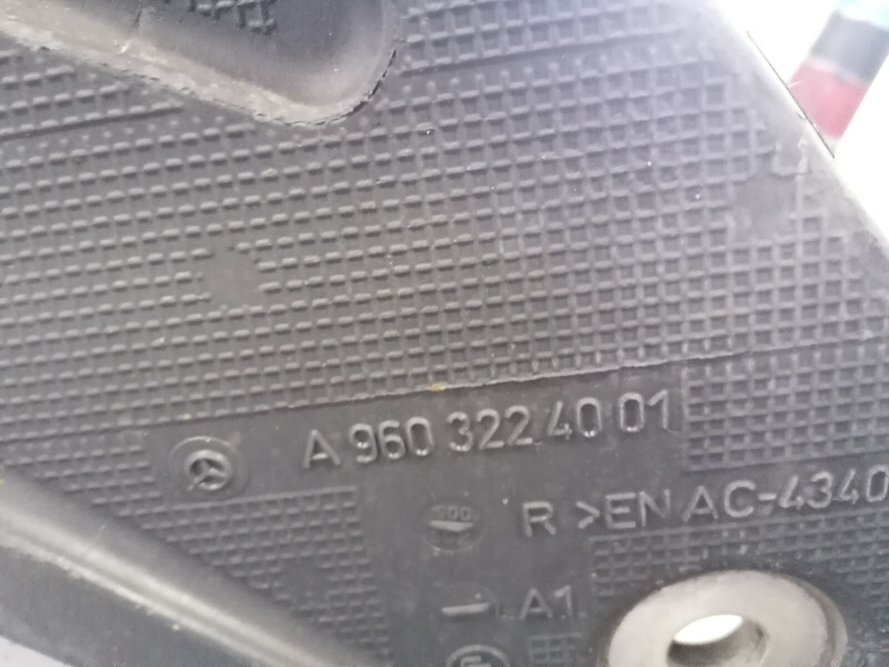 Mercedes-Benz - Ovjes za Kamion: slika Mercedes-Benz - Ovjes za Kamion Mercedes-Benz - Ovjes za Kamion: slika Mercedes-Benz - Ovjes za Kamion