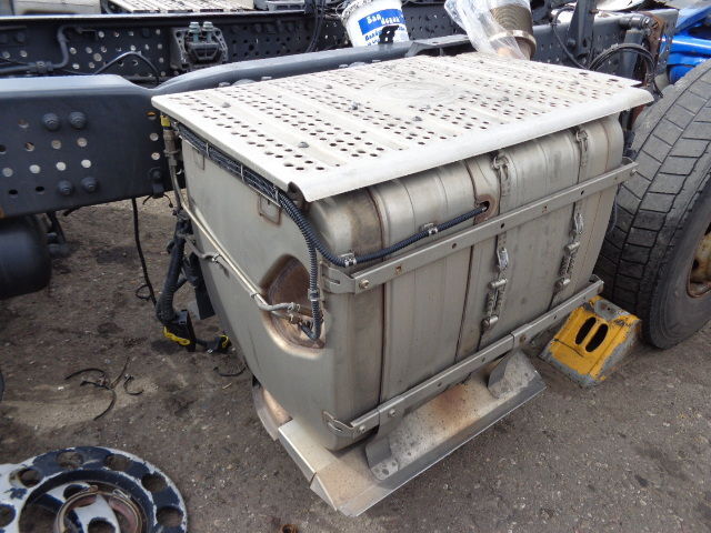 Mercedes-Benz MP4 EURO 6 exhaust gas catalyst - Katalizator za Kamion: slika Mercedes-Benz MP4 EURO 6 exhaust gas catalyst - Katalizator za Kamion Mercedes-Benz MP4 EURO 6 exhaust gas catalyst - Katalizator za Kamion: slika Mercedes-Benz MP4 EURO 6 exhaust gas catalyst - Katalizator za Kamion