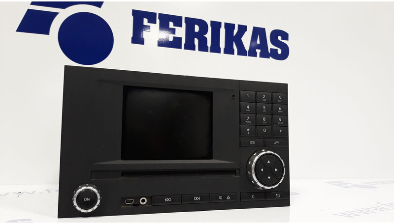 Mercedes-Benz Radio Navigation system - Ploča s instrumentima za Kamion: slika Mercedes-Benz Radio Navigation system - Ploča s instrumentima za Kamion Mercedes-Benz Radio Navigation system - Ploča s instrumentima za Kamion: slika Mercedes-Benz Radio Navigation system - Ploča s instrumentima za Kamion