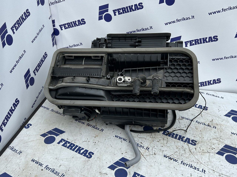 Mercedes-Benz air conditionioning heater system - Grijanje/ Ventilacija za Kamion: slika Mercedes-Benz air conditionioning heater system - Grijanje/ Ventilacija za Kamion Mercedes-Benz air conditionioning heater system - Grijanje/ Ventilacija za Kamion: slika Mercedes-Benz air conditionioning heater system - Grijanje/ Ventilacija za Kamion