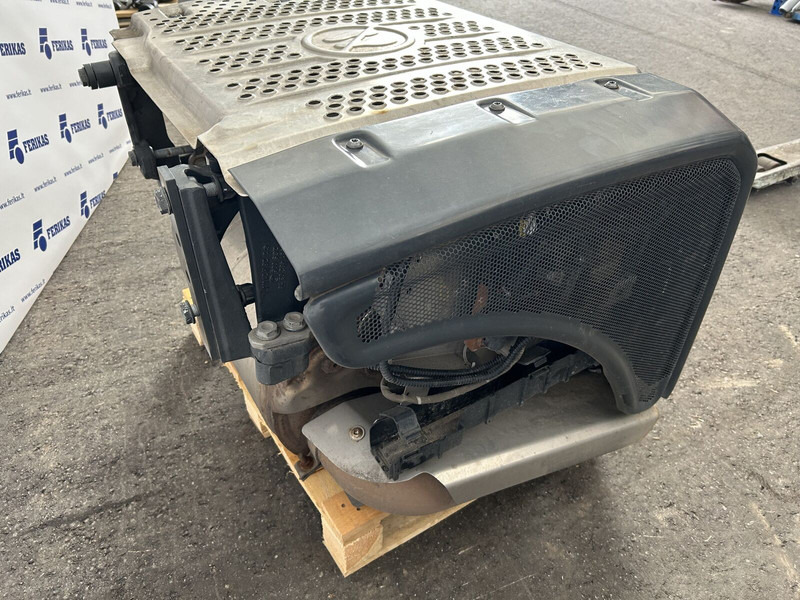 Katalizator za Kamion Mercedes-Benz exhaust catalyst: slika Katalizator za Kamion Mercedes-Benz exhaust catalyst