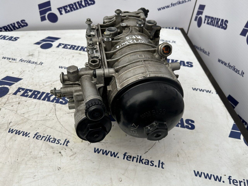 Mercedes-Benz fuel filter housing - Filter goriva za Kamion: slika Mercedes-Benz fuel filter housing - Filter goriva za Kamion Mercedes-Benz fuel filter housing - Filter goriva za Kamion: slika Mercedes-Benz fuel filter housing - Filter goriva za Kamion