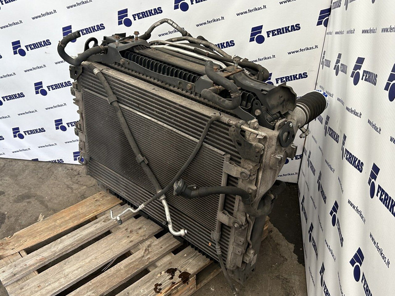Mercedes-Benz radiators set - Hladnjak za Kamion: slika Mercedes-Benz radiators set - Hladnjak za Kamion Mercedes-Benz radiators set - Hladnjak za Kamion: slika Mercedes-Benz radiators set - Hladnjak za Kamion