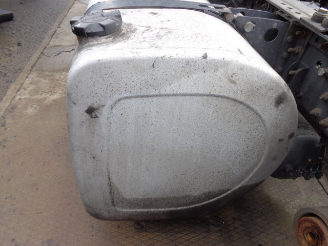 Renault / Volvo Complete aluminum fuel tank new or used 690L - 175cm, wi - Spremnik goriva za Kamion: slika Renault / Volvo Complete aluminum fuel tank new or used 690L - 175cm, wi - Spremnik goriva za Kamion Renault / Volvo Complete aluminum fuel tank new or used 690L - 175cm, wi - Spremnik goriva za Kamion: slika Renault / Volvo Complete aluminum fuel tank new or used 690L - 175cm, wi - Spremnik goriva za Kamion