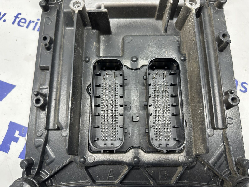 Renault engine control unit ECU - Upravljačka jedinica (ECU) za Kamion: slika Renault engine control unit ECU - Upravljačka jedinica (ECU) za Kamion Renault engine control unit ECU - Upravljačka jedinica (ECU) za Kamion: slika Renault engine control unit ECU - Upravljačka jedinica (ECU) za Kamion