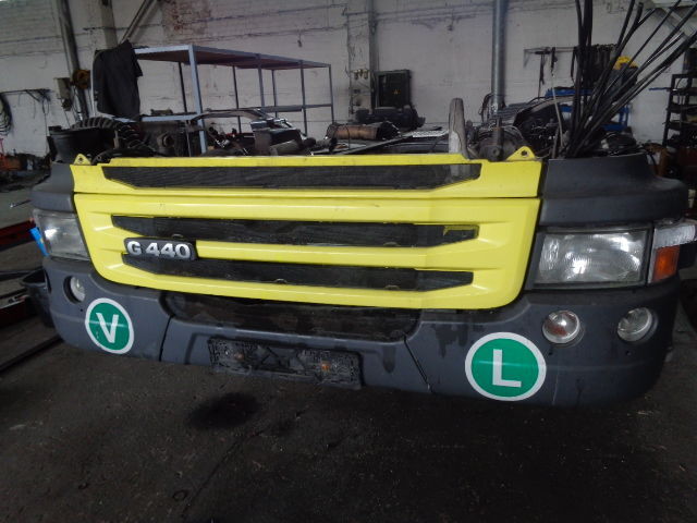 Branik za Kamion Scania Full complete lower bumper with brackets: slika Branik za Kamion Scania Full complete lower bumper with brackets